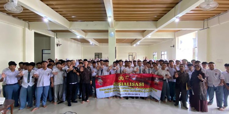 Humanis dan Edukatif, Sat Resnarkoba Polres Purwakarta Sosialisasikan P4GN kepada Pelajar SMA Al-Muhajirin