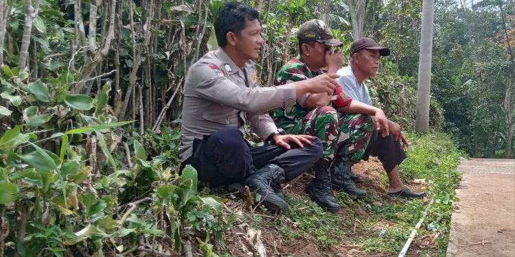 Sinergitas TNI–Polri Polsek Kiarapedes