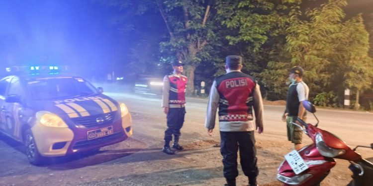 Antisipasi Gangguan Kamtibmas, Polsek Cibatu Patroli Perbatasan Purwakarta–Subang