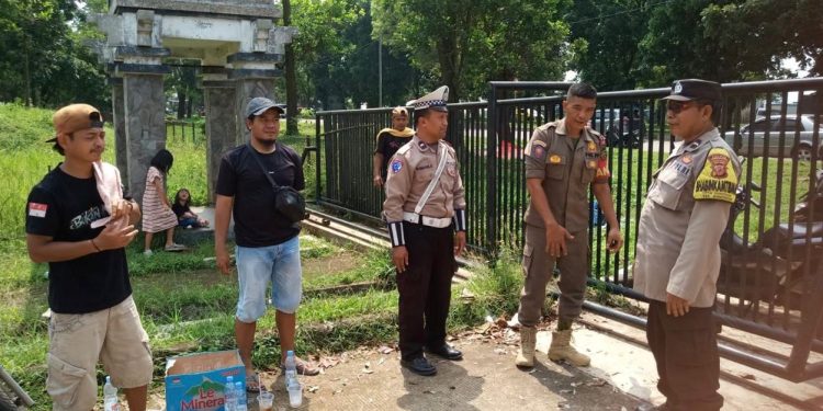 Patroli Siang Dalam Rangka Libur Tahun Baru, Polsek Bungursari Polres Purwakarta Jaga Situasi Kamtibmas