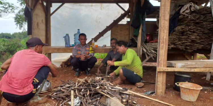 Antisipasi Gangguan Kamtibmas, Polsek Cibatu Patroli Perbatasan Purwakarta–Subang