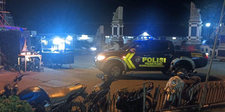 Bentuk Kehadiran Negara, Polsek Plered Wujudkan Keamanan Masyarakat Saat Malam