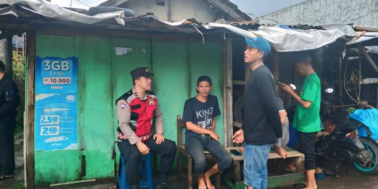 Dekatkan Diri dengan Masyarakat, Polsek Purwakarta Kota Gencarkan Patroli Dialogis