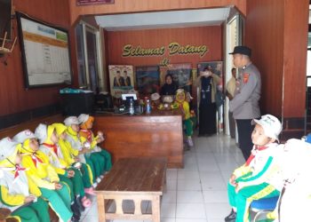 Kunjungan TK IT Candra Buana ke Polsek Cibatu Dukung Program Belajar Anak Usia Dini