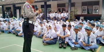 Sat Lantas Polres Purwakarta Edukasi Pelajar Soal Larangan Penggunaan Knalpot Brong