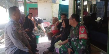 Bhabinkamtibmas dan Babinsa Sambangi Warga Desa Karyamekar, Wujudkan Ramadhan yang Aman dan Kondusif