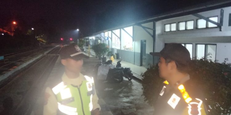 Jaga Kondusifitas Bulan Ramadhan, Polisi Di Purwakarta Lakukan Patroli Ke Seluruh Wilayah Hingga Sahur