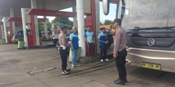 Antisipasi Gangguan Kamtibmas, Polsek Bungursari Polres Purwakarta Patroli Siang ke SPBU hingga Minimarket
