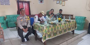 Bhabinkamtibmas Polsek Bungursari Polres Purwakarta Hadiri Rapat Minggon di Desa Cibodas, Jalin Sinergi untuk Keamanan Lingkungan