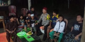 Bhabinkamtibmas Polsek Cibatu Temui Tokoh Agama di Desa Cilandak