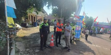 Satlantas Polres Purwakarta Lakukan Pengamanan Jalur Kegiatan Hari Posyandu Nasional 2025.