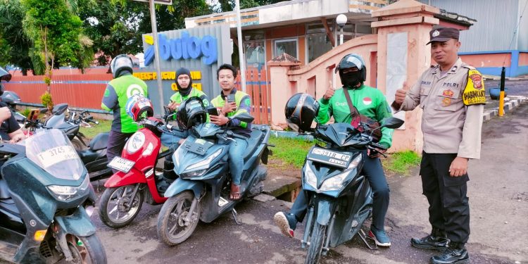 Polsek Bungursari Polres Purwakarta Gelar Giat Ngosrek, Wujud Nyata Peduli Kebersihan Lingkungan