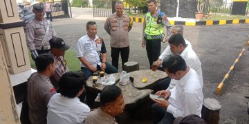 Kapolsek Gelar Kopi Morning, Berikan Arahan untuk Tingkatkan Kinerja