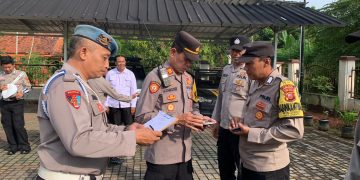 Berikan Pelayanan Maksimal Kepada Masyarakat, Pesan Kapolsek Cibatu Saat Apel Pagi