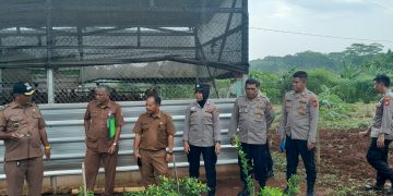 Sat Binmas Polres Purwakarta Dalam Rangka Pengecekan Persiapan Lomba Pekarangan Bergizi.