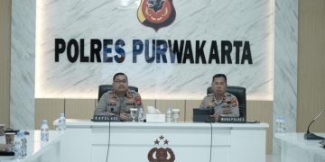 Via Zoom Meeting, Polres Purwakarta Ikuti Sosialisasi Terkait Panduan Polri untuk Masyarakat.