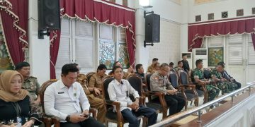 Wakili Kapolres Purwakarta, Kompol H. Dr. Iwan Rasiwan Hadiri Rapat Paripurna DPRD.