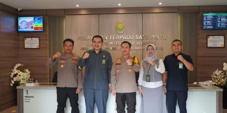Silaturahmi Kapolres Purwakarta dengan Pengadilan Negeri