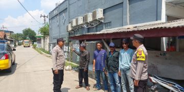 Patroli Siang Polsek Cibatu, Sambang Pangkalan Ojek Sebagai Bentuk Pendekatan Humanis