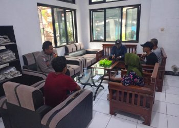 Sambang Tokoh Masyarakat, Polsek Plered Sampaikan Bahaya Judi Online