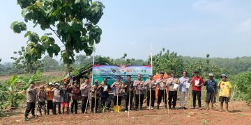 Kapolsek Cibatu Laksanakan Sambang ke UMKM di Desa Cipinang