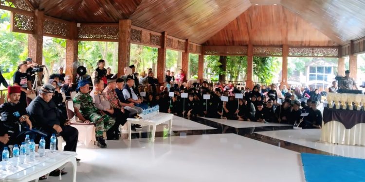 Kapolsek Purwakarta Kota Hadiri Pembukaan Pasanggiri Pencak Silat Bupati Cup 2025