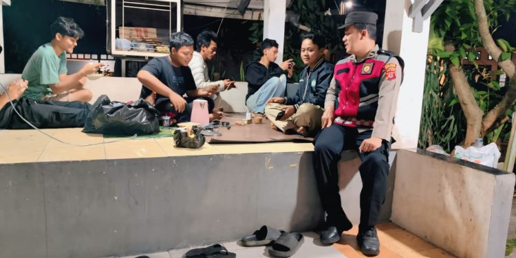 Polsek Purwakarta Kota Perkuat Kemitraan Melalui Patroli Dialogis
