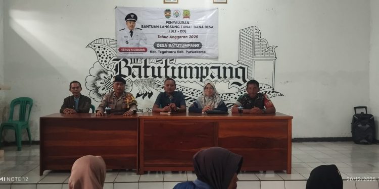 Babinsa Dan Bhabinkamtibmas Polsek Plered Monitoring Pembagian BLT DD