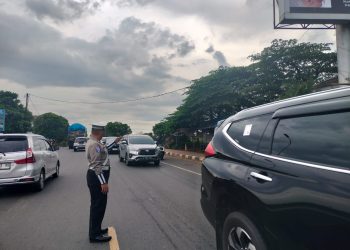 Polsek Bungursari Polres Purwakarta Laksanakan Pengaturan Lalu Lintas, Wujudkan Keamanan dan Kelancaran Jalan Raya