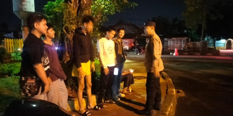 Cegah Gangguan Kamtibmas, Sat Binmas Polres Purwakarta Gelar Pembinaan Publik Address di Nagri Kidul