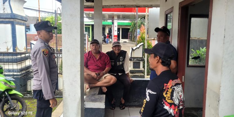 Polsek Bungursari Polres Purwakarta Tingkatkan Kedekatan, Bhabinkamtibmas Sambangi Warga Desa