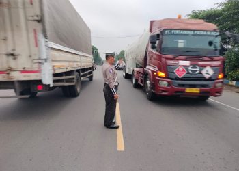 Polsek Bungursari Polres Purwakarta Laksanakan Gatur Lalin Protap Sore, Ciptakan Arus Lalu Lintas Lancar