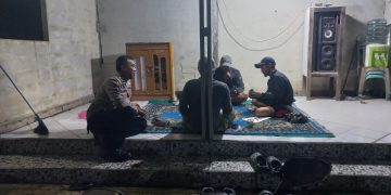 Bhabinkamtibmas Polsek Bungursari Polres Purwakarta Perkuat Kamtibmas melalui Ronda Malam