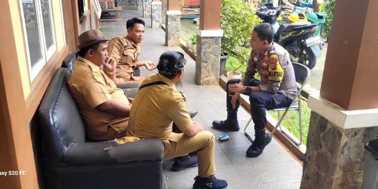 Polsek Bungursari Polres Purwakarta Laksanakan Sambang Kantor Desa, Perkuat Sinergi dengan Aparatur Desa