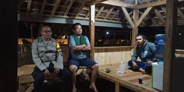 Polsek Bungursari Polres Purwakarta Perkuat Kamtibmas melalui Ronda Malam Bhabinkamtibmas