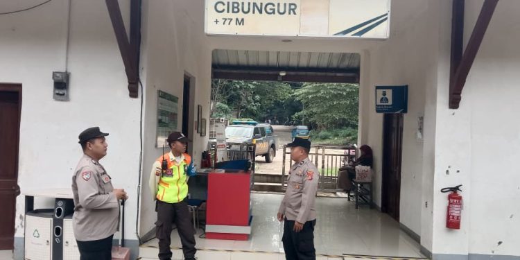 Polsek Bungursari Polres Purwakarta Laksanakan Patroli KRYD Siang, Antisipasi Kejahatan di Bulan Ramadhan