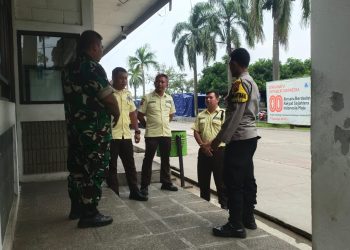 Patroli dan Sambang TNI-Polri, Pastikan Lingkungan Industri Cibatu Tetap Kondusif