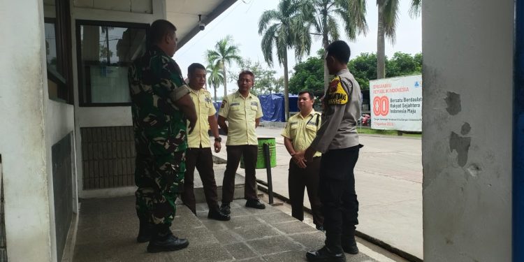 Patroli dan Sambang TNI-Polri, Pastikan Lingkungan Industri Cibatu Tetap Kondusif