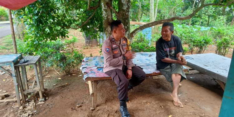 Sambang Warga Himbauan Kamtibmas Masyarakat Desa Taringgul landeuh Polsek Kiarapedes Polres Purwakarta