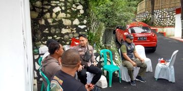 Sambang warga Bhabinkantibmas Desa Cibeber Polsek Kiarapedes