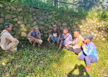 Bhabinkamtibmas Polsek Kiarapedes Polres Purwakarta memberikan himbauan kamtibmas