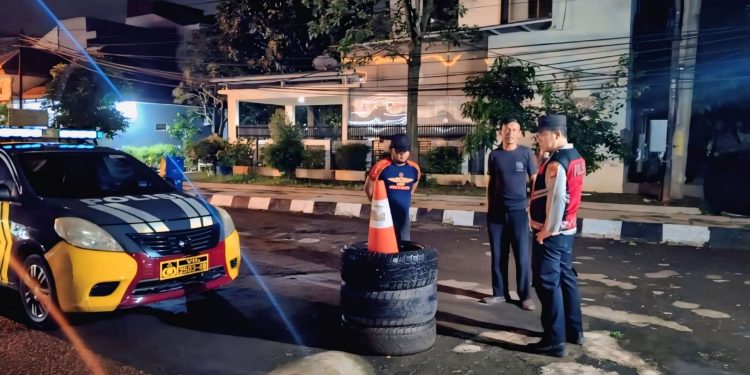 Ciptakan Rasa Aman di Malam Hari, Polsek Purwakarta Kota Intensifkan ‘Blue Light Patrol’