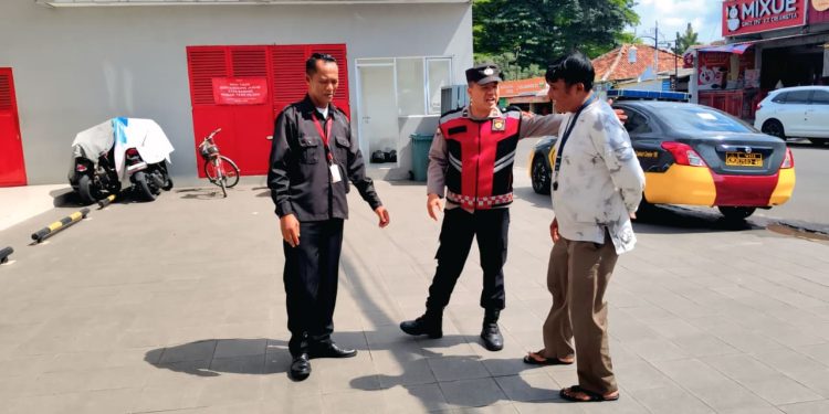 Tingkatkan Keamanan Wilayah, Unit Patroli Polsek Purwakarta Kota Intensifkan Patroli Dialogis