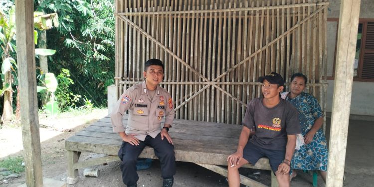 Bhabinkamtibmas Desa Cijati Sambangi Aparatur Desa, Perkuat Sinergitas dan Kesiapsiagaan