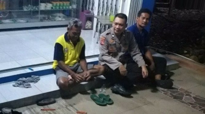 Ciptakan Kamtibmas Kondusif Di Bulan Ramadan, Bhabinkamtibmas Polsek Pasawahan Sambangi Warga