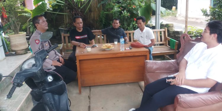 Tingkatkan Sambang Di Pagi Hari, Bhabinkamtibmas Polsek Pasawahan Sampaikan Himbauan Kamtibmas Ke Warga Desa Binaan