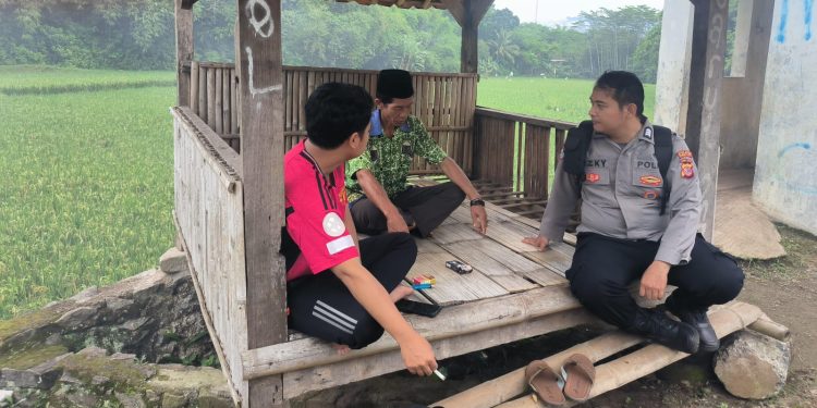 Lewat Kegiatan Sambang, Polsek Plered Terus Ingatkan Masyarakat Soal Bahaya Judi Online