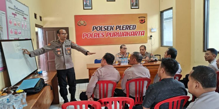 Tingkatkan Kemampuan, Polsek Plered Ikuti Penyuluhan Hukum Dari Polres Purwakarta