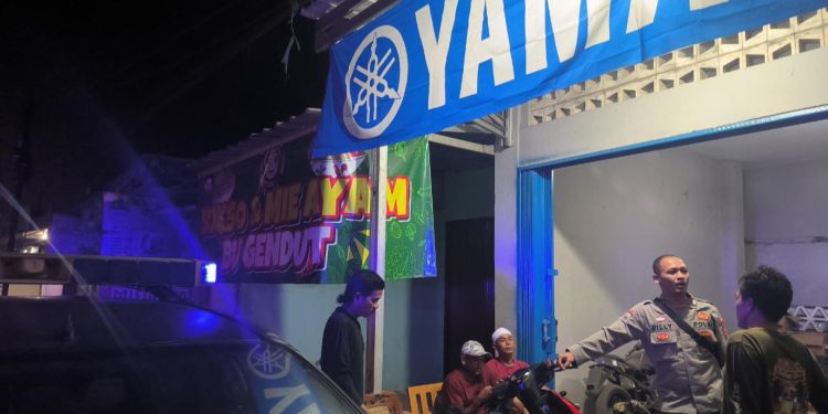 Polsek Plered Tingkatkan Patroli Malam, Demi Wilayah Yang Aman Dan Kondusif