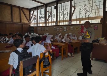Cegah Kenakalan Remaja, Polsek Plered Lakukan Sambang Ke Sekolah